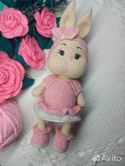 Зайчики крючком