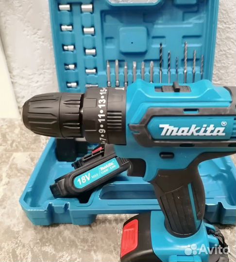 Шуруповерт makita