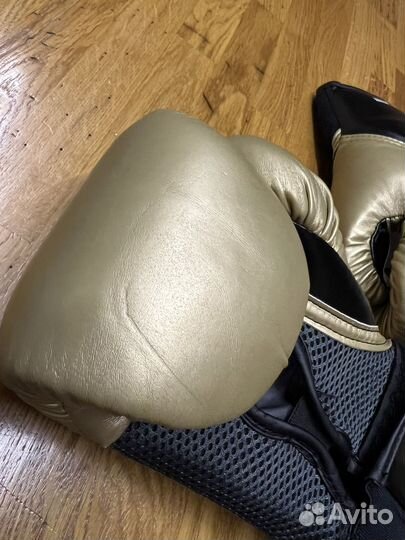 Боксерские перчатки everlast 8
