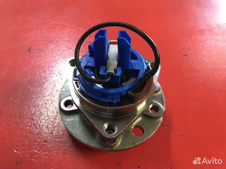 Ступичный подшипник передний Opel Astra H