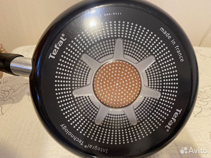 Сковорода Tefal 28 см