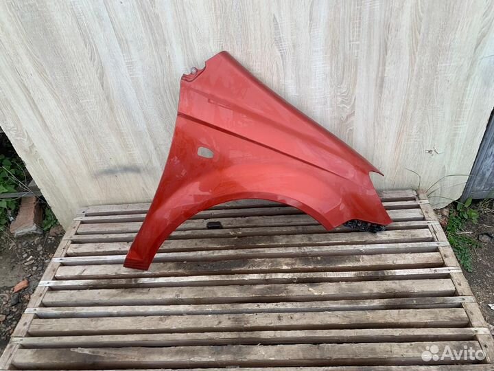 Переднее Правое Крыло Hyundai Getz