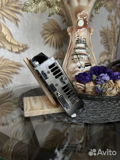 Видеокарта GTX 1660 ti