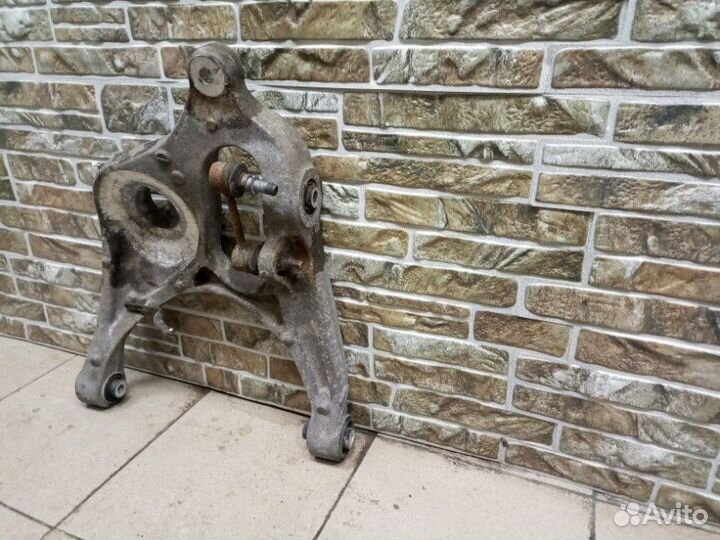 Рычаг задний нижний правый Mercedes-Benz GL/GLS-Cl