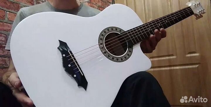 Гитара belucci новая