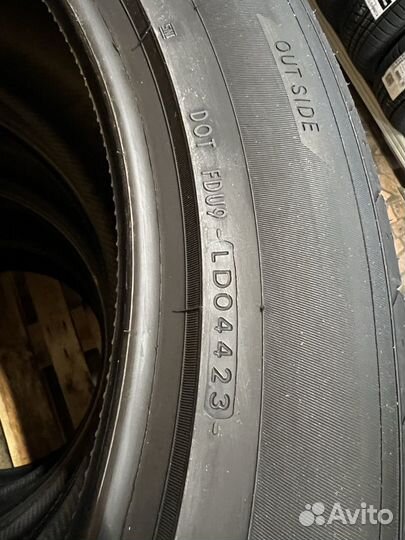 Yokohama Advan Sport V107 285/45 R22 и 325/40 R22