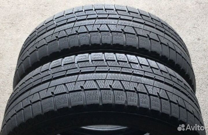 Yokohama Ice Guard IG50 215/60 R16