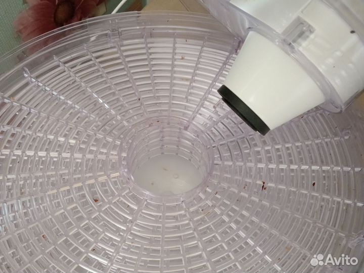 Сушилка для овощей и фруктов weissgauff