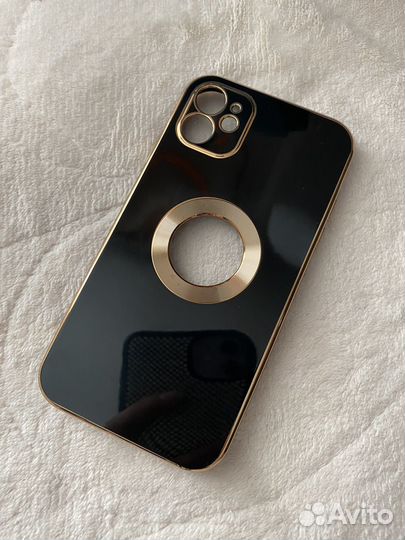 Чехол на iPhone 11