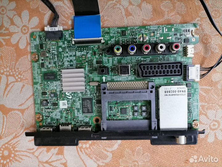 Блок к тв Samsung UE32H4000 бу