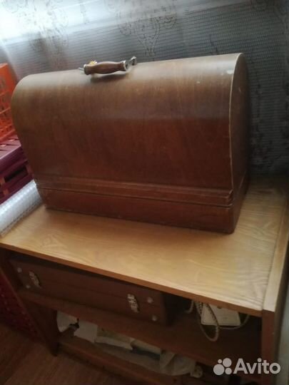 Швейная машинка коллекционная 