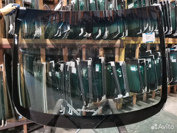 Стекло лобовое Renault Kaptur