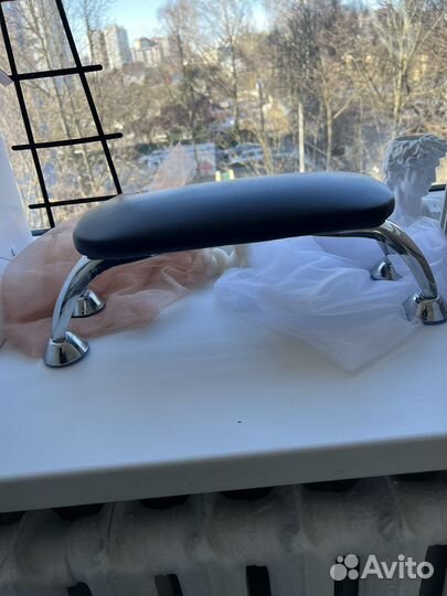 Подставка для рук маникюр