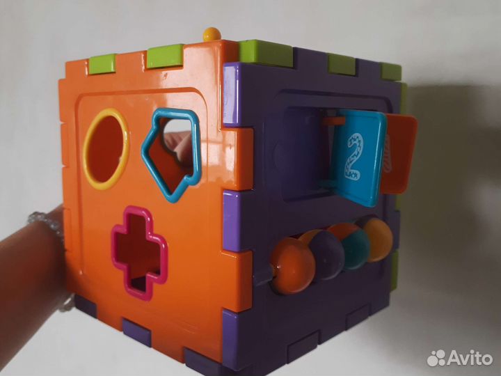 Развивающие игрушки, кубик сортер