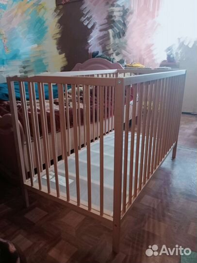 Детская кроватка