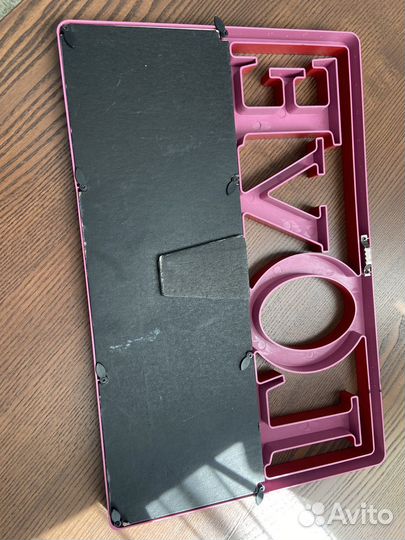 Красная рамка для фотографии love