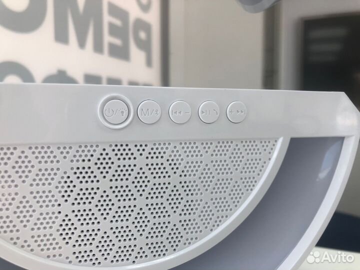 Блютуз колонка/ Беспроводная зарядка/ светильник