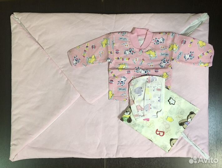 Новый комплект на выписку 6 предметов