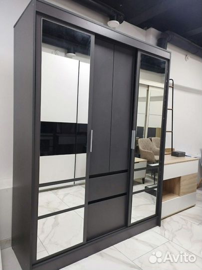 Шкаф купе с ящиками и зеркалами Агата 1,6м