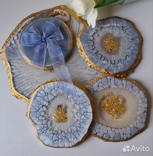 Подстаканники, блюда, наборы для сервировки