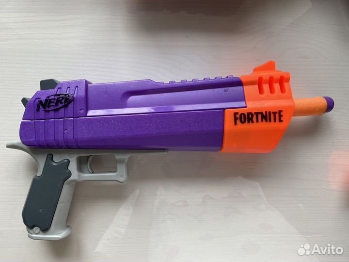 Бластер nerf