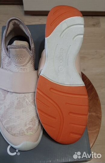 Кроссовки ecco biom 39
