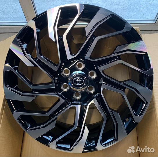 Кованые диски для на Тойота Toyota LC300 R24