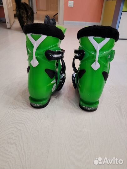 Горнолыжные ботинки детские 22.5