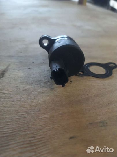 Регулятор давления топлива м57