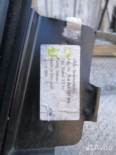 Боковое заднее стекло Volkswagen Touareg GP 2008 г