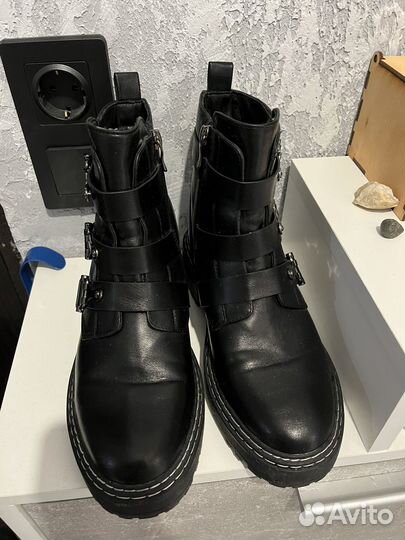 Ботинки женские