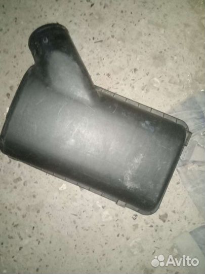 Крышка воздушного фильтра toyota