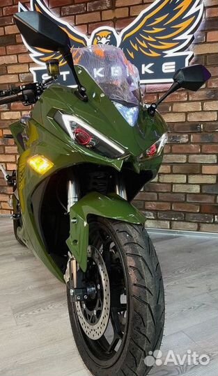 Электромотоцикл Yamaha R3