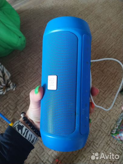 Музыкальная колонка jbl