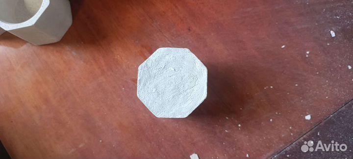 Гипсовый подсвечник