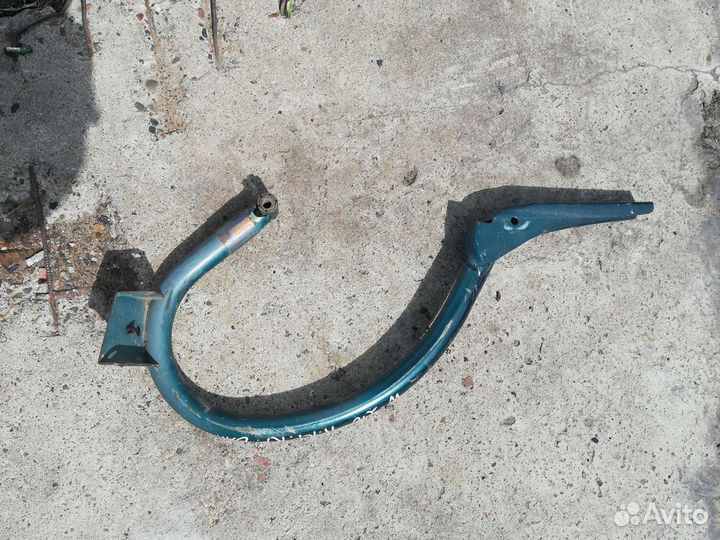 Петля крышки багажника Мерседес W210