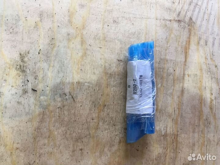 Болт Барашек на Hyundai R250-7