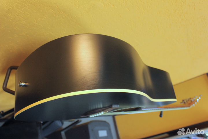 Art & Lutherie Dreadnought Cedar Black