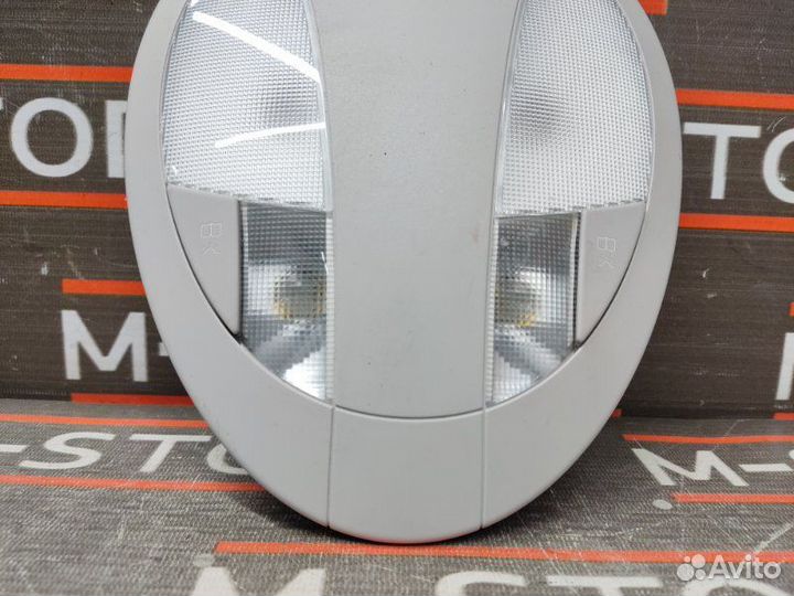 Плафон освещения задний Mercedes-Benz E-Class W211