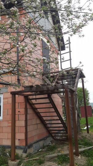 Дом 106 м² на участке 44 сот.