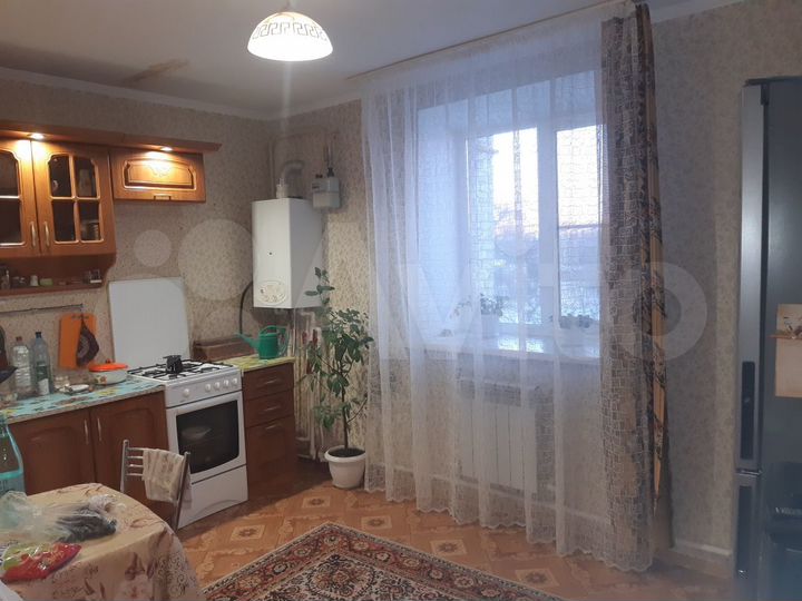 3-к. квартира, 90 м², 1/2 эт.