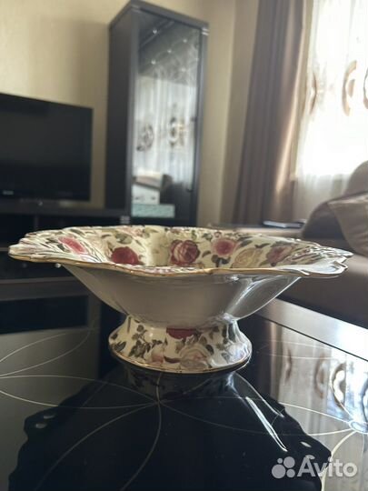 Ваза на ножке