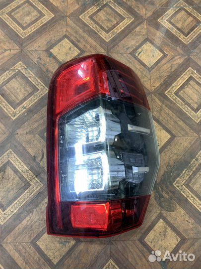 L200 задний фонарь