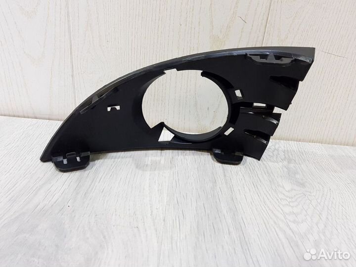 Решётка в бампер правая Renault Scenic 2 2003-2009