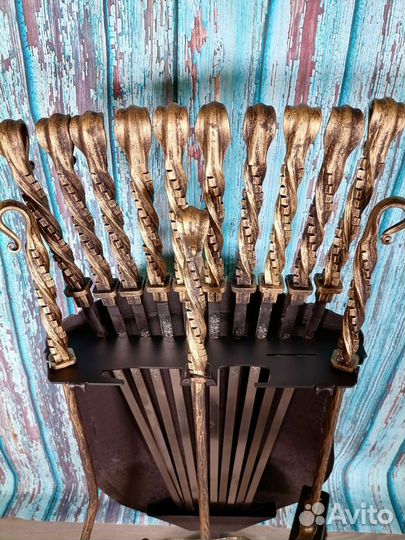 Каминный набор Щит-подставка Волк на 10 шампуров А