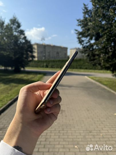 iPhone 11 Pro Max, 64 ГБ