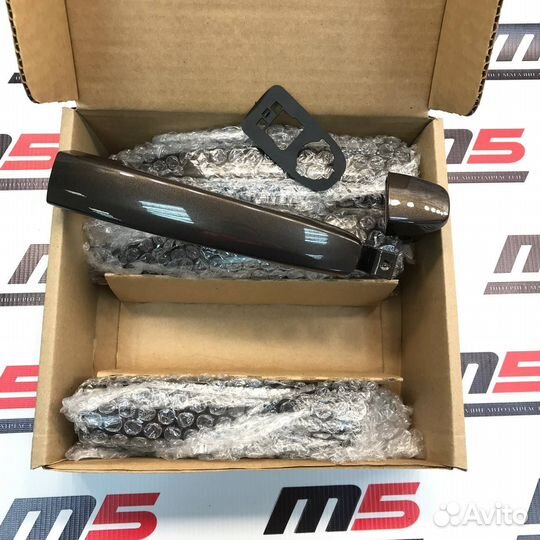 Ручки дверные наружние Лада Веста в цвет