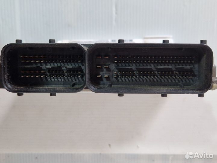 Volkswagen Passat B6 Блок управления двигателем