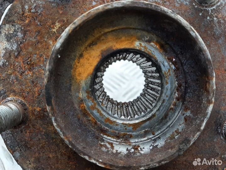 Ступица передняя правая Renault Koleos 2008