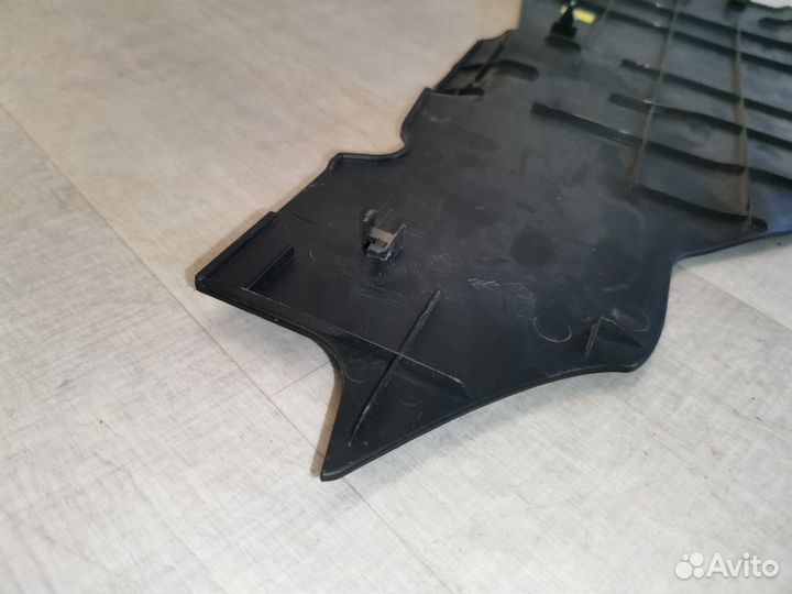 Накладка на консоль правая Nissan Qashqai J10